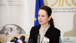 Șefa DIICOT a renunțat la un salariu uriaș după condamnarea soțului ei! Giorgiana Hosu a &icirc;ncasat venituri lunare de  4.500 de euro! EXCLUSIV