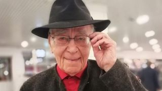 Alegeri Locale 2020. Mihai Şora, după ce a votat: Domnul cu ştampila a zis „Sperăm să vă vedem şi la următoarele alegeri”