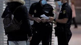 Restricții mai dure decât în starea de urgență. Românii din această regiune nu mai pot ieși din cartierul lor