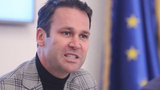 Negoiță, atac devastator la Firea: E victima propriei dorinţe de mărire