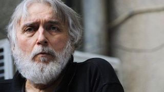 Adrian Păunescu a prezis într-o poezie că un primar mort va câștiga alegerile: „Un mort este votat majoritar, și-n clasament pe toţi cei vii îi bate”