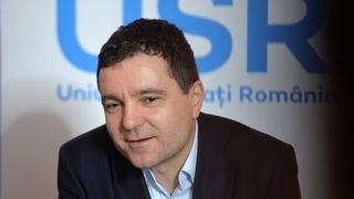 Nicușor Dan, declarații senzaționale despre studenția lui: ”Nu ratam nici un chef în Grozăveşti sau în Regie. Aveam un mare succes la chimiste!” EXCLUSIV