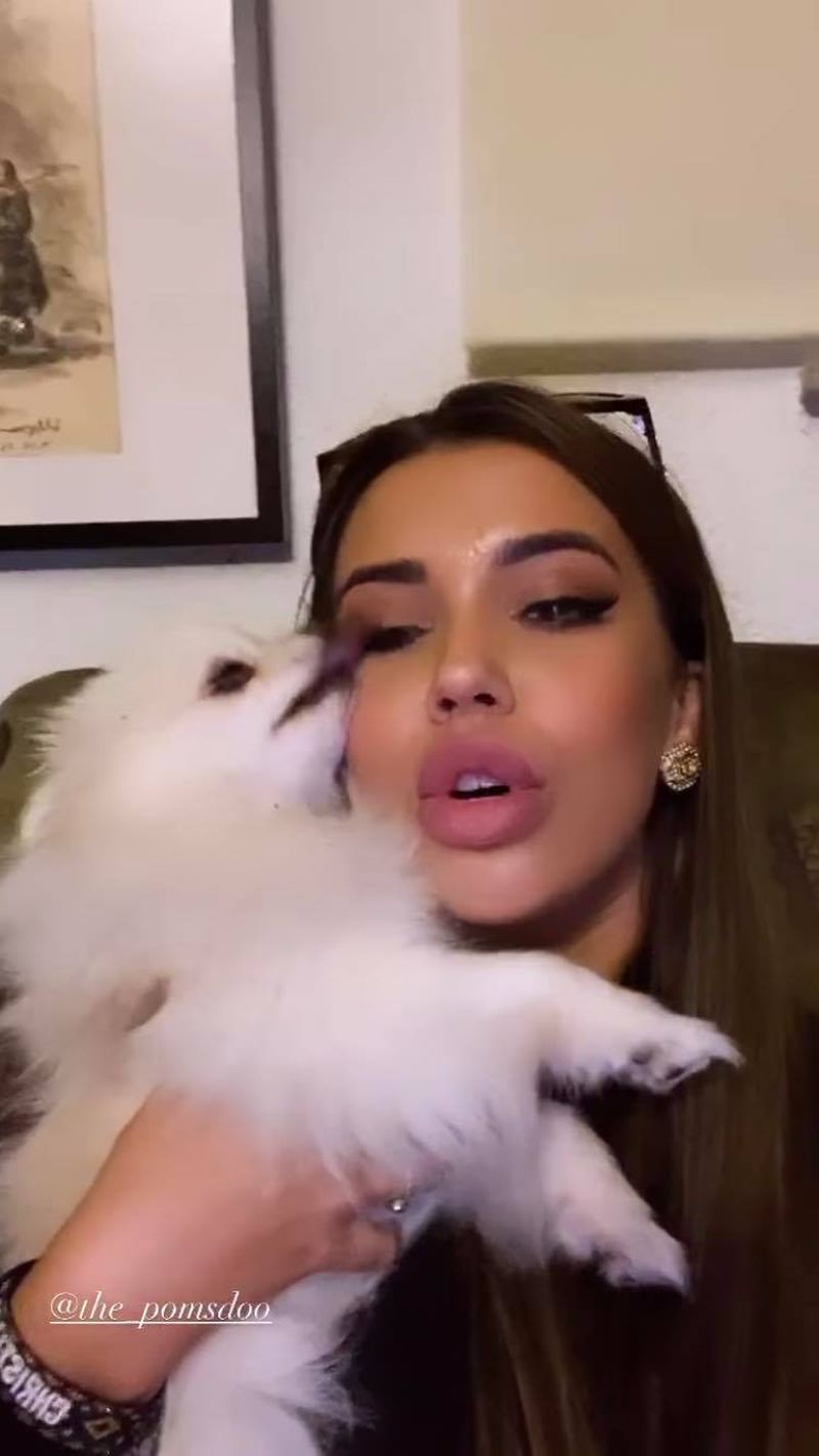 andra volos s-a apucat de cântat