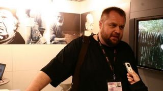 Fata care l-a acuzat pe Cristi Tabără că a abuzat-o sexual a devenit fondatoarea unui cenaclu literar! Alexandra este o poetă apreciată! EXCLUSIV