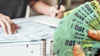 VIDEO - Muncim să plătim utilități. Chiria și taxele - 80% din venit