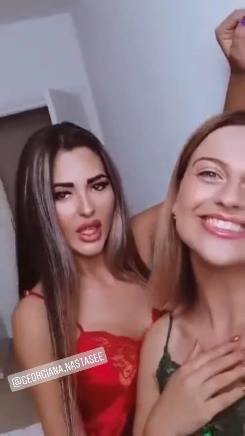 ocupație mona de la puterea dragostei