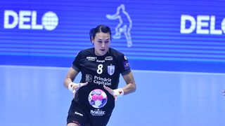 Nicușor Dan salvează echipa de handbal feminin CSM București