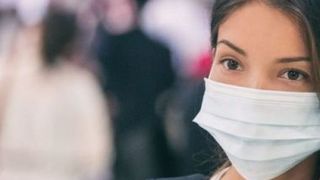 Purtarea măștii obligatorie și pe stradă, în județul Argeș