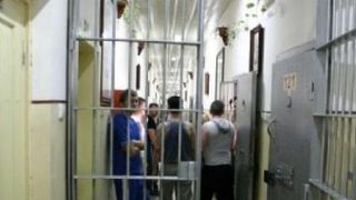 Un nou focar de COVID-19 &icirc;n țară: 27 de deținuți de la Penitenciarul Craiova, infectați