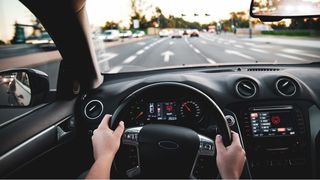 Anunţ pentru şoferi: Lipsa acestui document îi va lăsa fara zeci de mii de lei