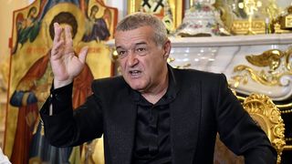 Gigi Becali ajută autoritățile în lupta cu COVID-19: „Eu cumpăr medicamentele, le pun în farmaciile din România fără adaos, ca să putem salva oamenii”.