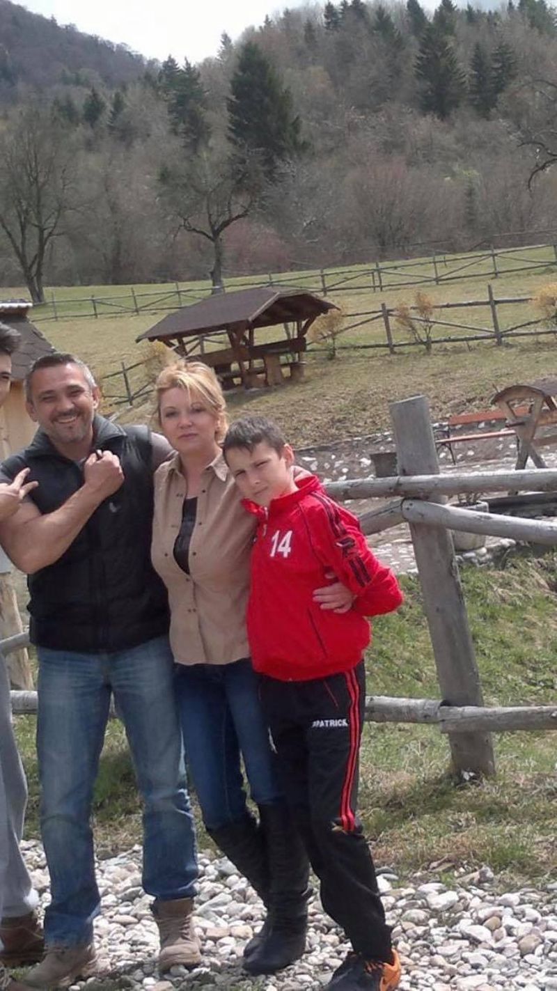 alex zănoagă în adolescență