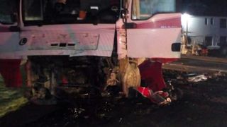 Accident tragic &icirc;n Vaslui! Un t&acirc;năr a murit, după ce a intrat cu 180 km/h &icirc;ntru-un camion