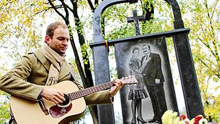 Cum arată astăzi fiul regretaților Doina și Ion Aldea Teodorovici? Cristofor este și el c&acirc;ntăreț și a devenit tatăl unei fetițe FOTO