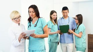 În ce condiții vor fi angajați fără concurs medicii rezidenți