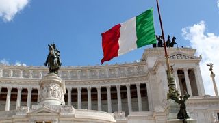 În Italia s-a înregistrat un număr record de noi cazuri de COVID-19: „Suntem la un pas de tragedie”