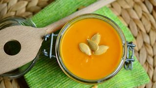 Rețetă de supă cremă din dovleac plăcintar