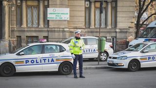 masini parcate pe trotuar amenzi