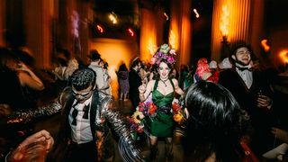 VIDEO - Petreceri anulate de Halloween. Organizatorii, noi soluții