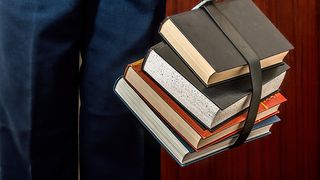 școli &icirc;nchise din cauza pandemiei