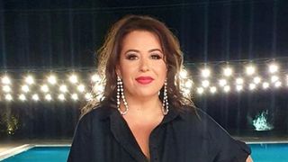 Continuă scandalul dintre Oana Roman și clienții magazinului său online: ”Acest palton nu ţi se potriveşte deloc, parcă este un capot cu care umbla bunica prin gospodărie!”