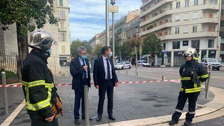 &rdquo;Confirm că totul sugerează un atentat terorist la Bazilica Notre-Dame&rdquo;, a anunţat primarul Nisei