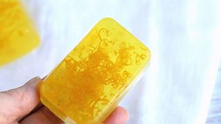 Cum se prepară săpunul de casă. Rețeta tradițională care rezistă de sute de ani