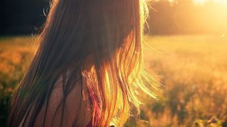 Caz șocant - Fetiță moartă &icirc;n chinuri groaznice, &icirc;n timpul &icirc;n care mama sa dansa &icirc;n bar