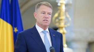 Klaus Iohannis cere reexaminarea legii care îngreunează accesul elevilor la orele de educație sexuală