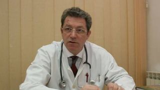 Avertismentul medicului Streinu-Cercel: „Nu vă mai salutați cu pumnul”