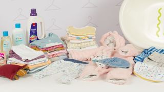 crucea roșie cădița bebelușului