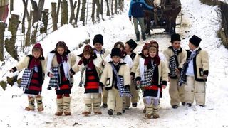 VIDEO - Crăciunul, sub semnul întrebării. Liber sau nu la colindat?