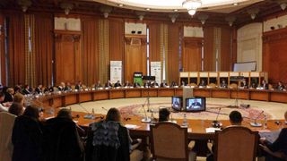 Comisia juridică are marți, pentru raport, proiectul de lege prin care Parlamentul decide data alegerilor generale