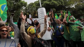 Brazilia suspendă testele clinice ale vaccinului chinez împotriva covid-19 din cauza unui incident grav constatat la un voluntar