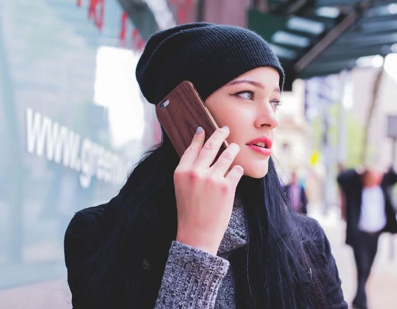 telefonul mobil infectează cu covid