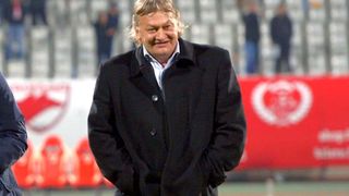 Un fost fotbalist român important este infectat cu noul coronavirus. Bărbatul se află intubat în acest moment