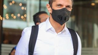 Răzvan Lucescu are coronavirus. Acuză dureri de cap, oboseală și are febră