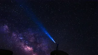 Când trebuie să te uiți pe cer ca să vezi ploaia de meteoriți ”leonidele”