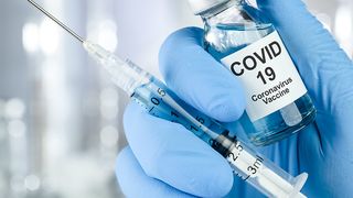 China a început vaccinarea în masă cu seruri experimentale anti-COVID-19