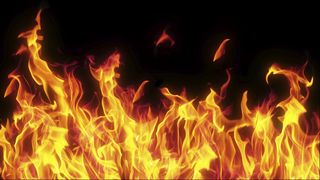 Incendiu de ultim moment. Traficul a fost oprit pentru a permite accesul pompierilor