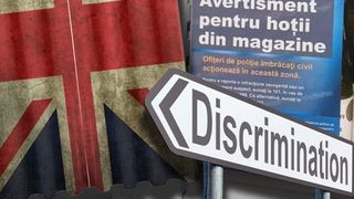 VIDEO - Rom&acirc;nii trăiesc un coșmar din cauza afișelor discriminatorii