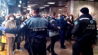 Haos la metrou. O nouă avarie pe Magistrala 1 a creat aglomerație în stații