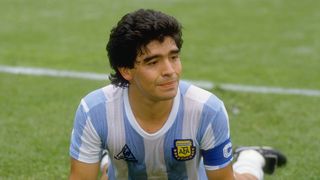 autopsia fotbalistului maradona