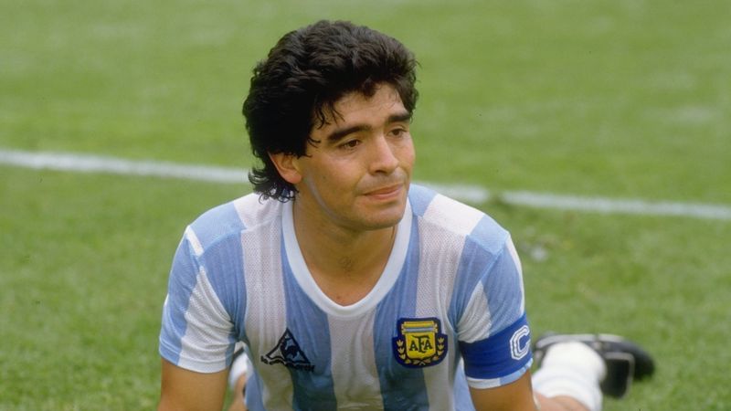autopsia fotbalistului maradona