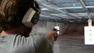 VIDEO - Studentul s-a sinucis cu o armă în poligon, unde lucra tatăl