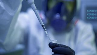 India urmează să producă o parte a vaccinului rus Sputnik V