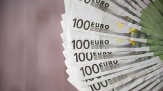 Curs valutar BNR, azi 2 decembrie. Ce se întâmplă cu moneda EURO în apropierea Sărbătorilor de iarnă