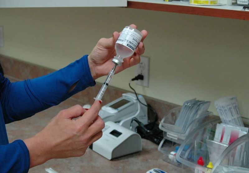 începe vaccinarea coronavirus