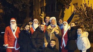 nelson mondialu la colindat