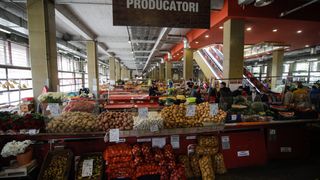 VIDEO - Piețele interioare se redeschid după o lună, spun autoritățile